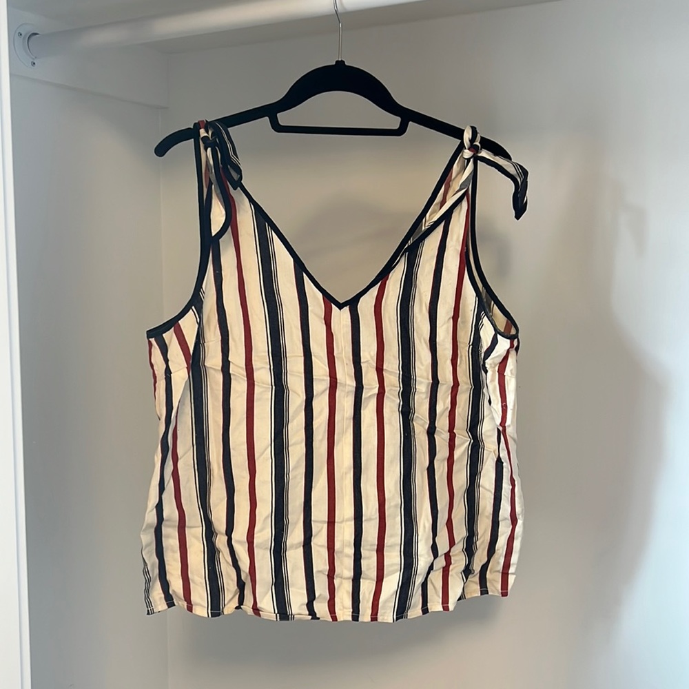 Madewell M knot-tie shoulders